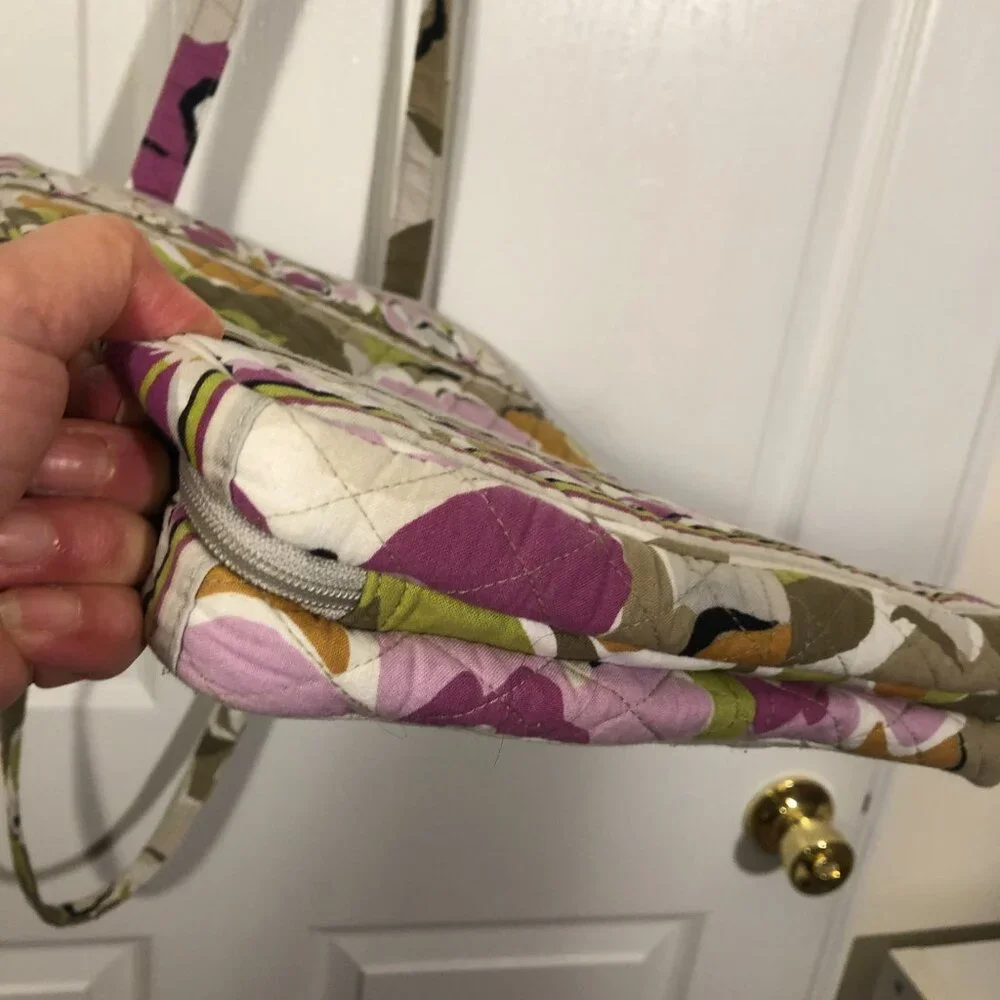 Vera Bradley women pink and green shoulder laptop bag, quilted and padded